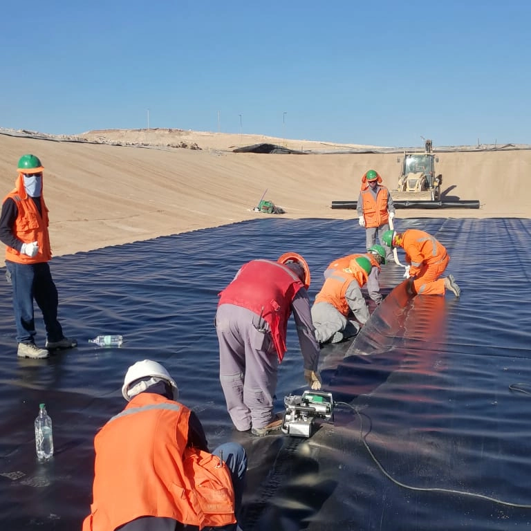 أفضل مواد الغشاء الأرضي لمحطات معالجة مياه الصرف الصحي المستدامة