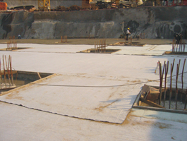 بطانة طينية صناعية معززة بوزن 4500 جرام لخندق المرافق